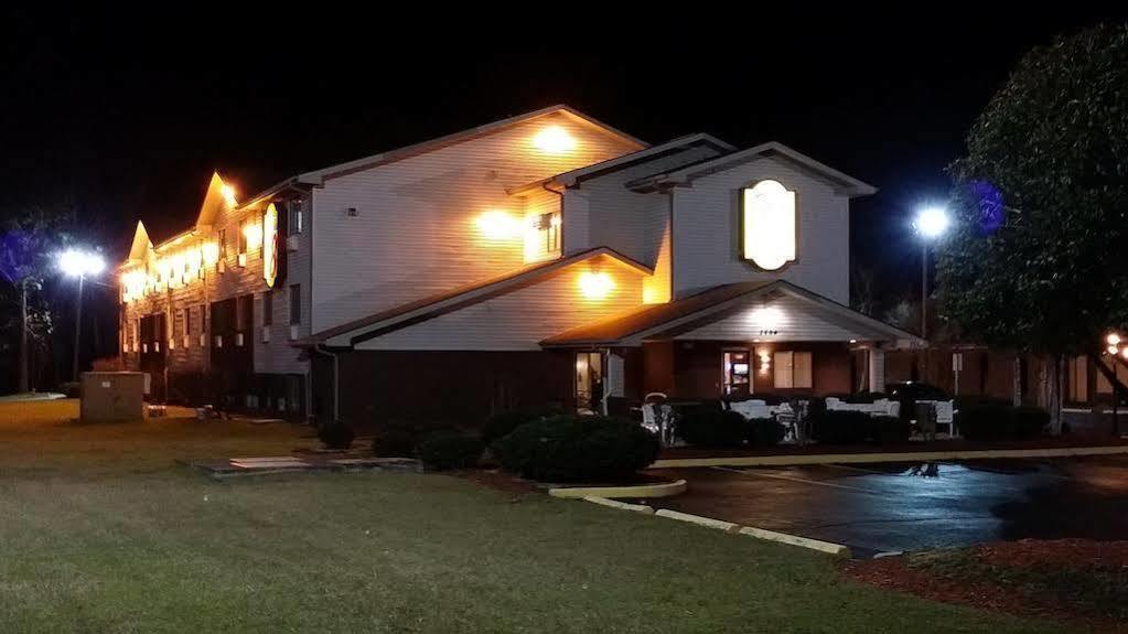 Coastal Inn & Suites Wilmington Dış mekan fotoğraf